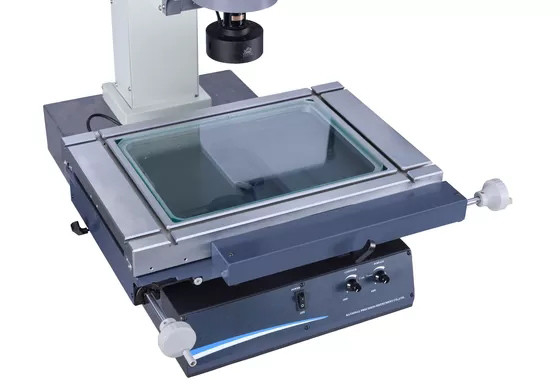 Máy tính điều khiển máy đo video phòng thí nghiệm, máy đo tầm nhìn CNC quang học