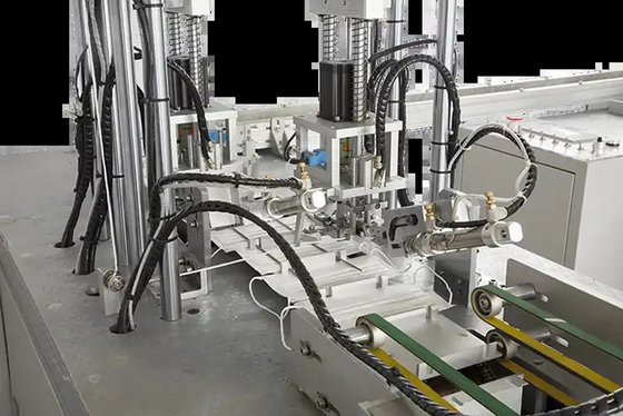 Nhà sản xuất máy làm mặt nạ phẫu thuật dùng một lần Bán hàng trực tiếp