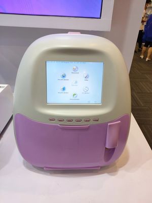 Máy phân tích điện giải khí máu 110 - 240V với màn hình LCD